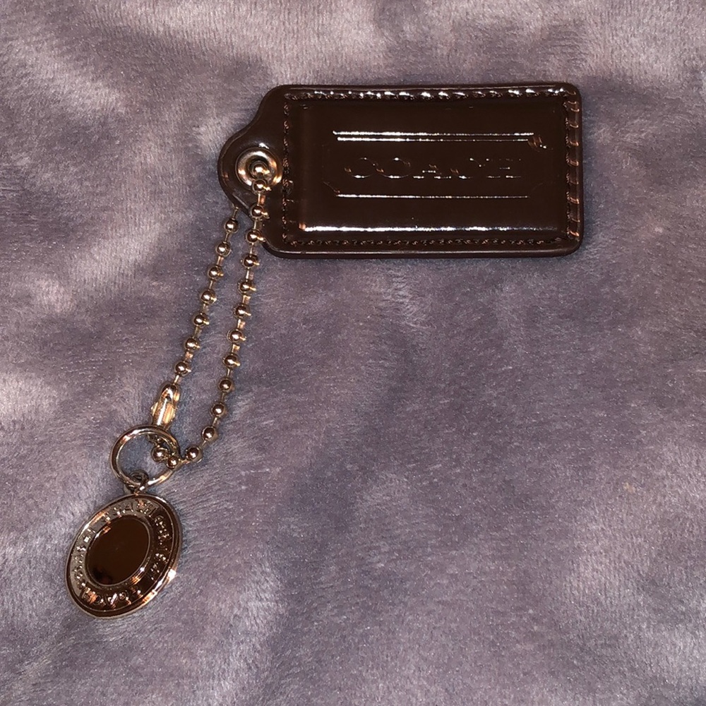 🌹Coach silver disc & 2.5 in patent leather charms